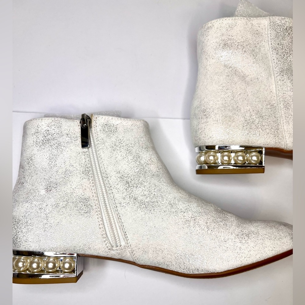 Pearl Sparkle Boots - White Ankle Booties w/ Silver Embedded Metallic Glitter